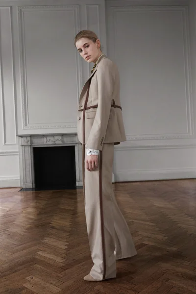 Look 2